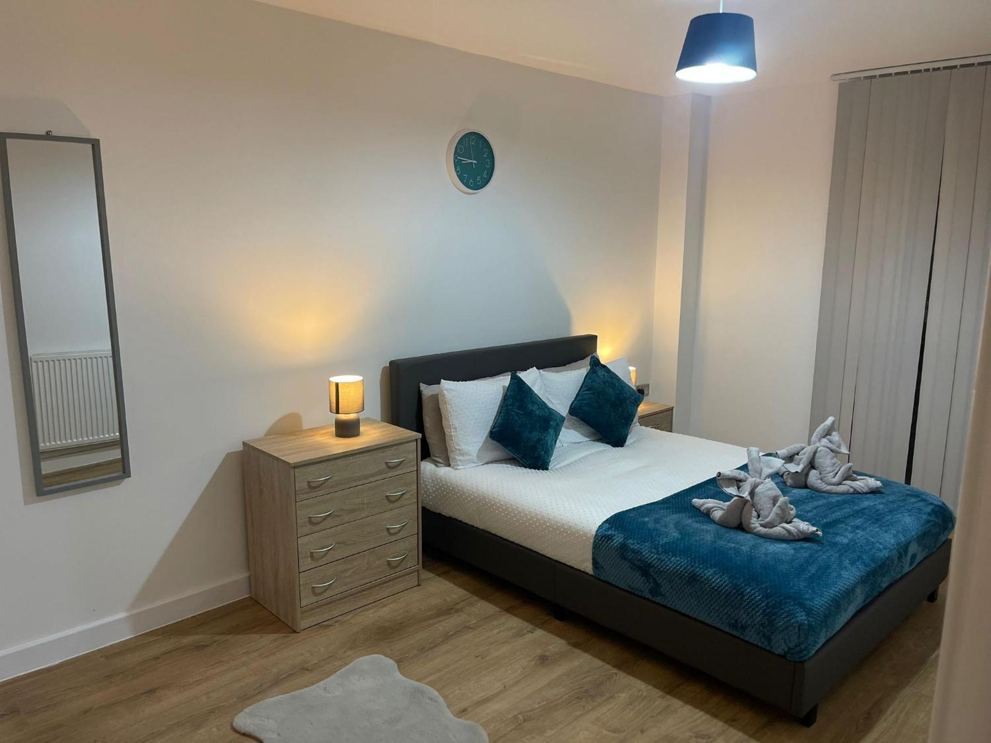 Deluxe 1 Bedroom Central - Fast Wifi- Utilitia Arena - Icc - Sea Life Centre Apartment